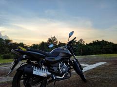 BAJAJ PULSAR 150 NEON